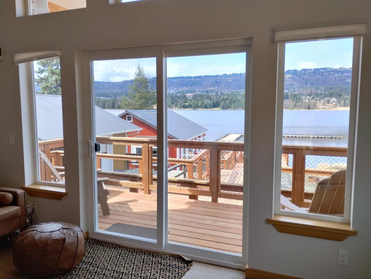 Dockside Cabin - Homer Seaplane Base Exterior photo